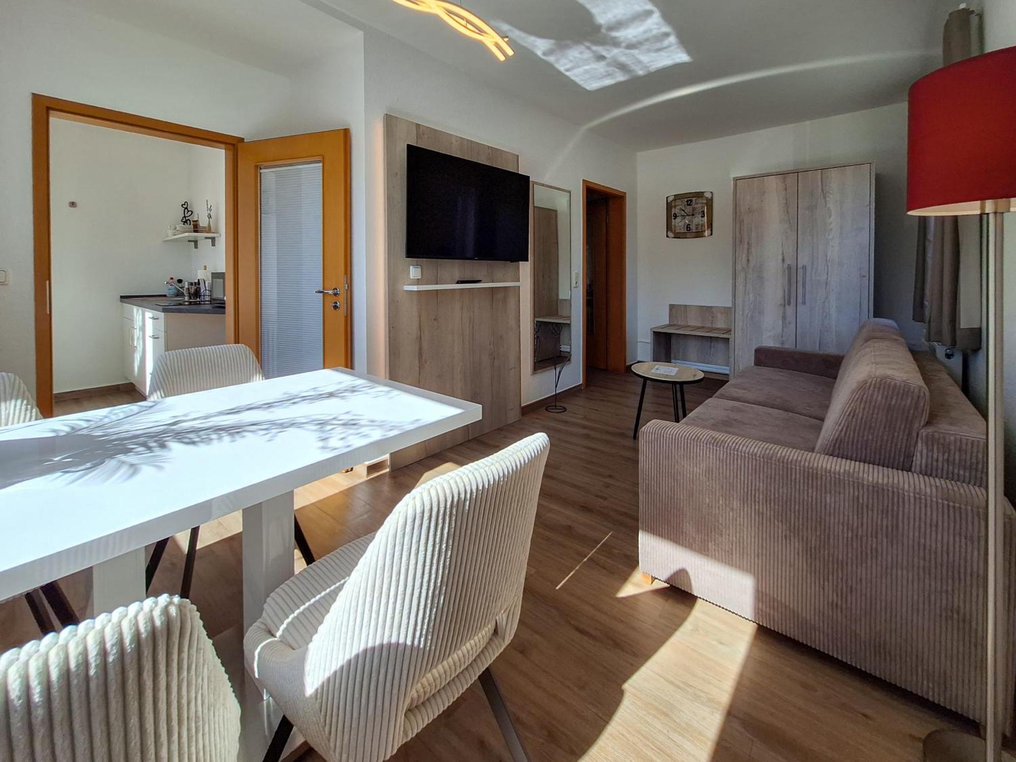 Hotel Zur Post Neubruchhausen Bagian luar foto