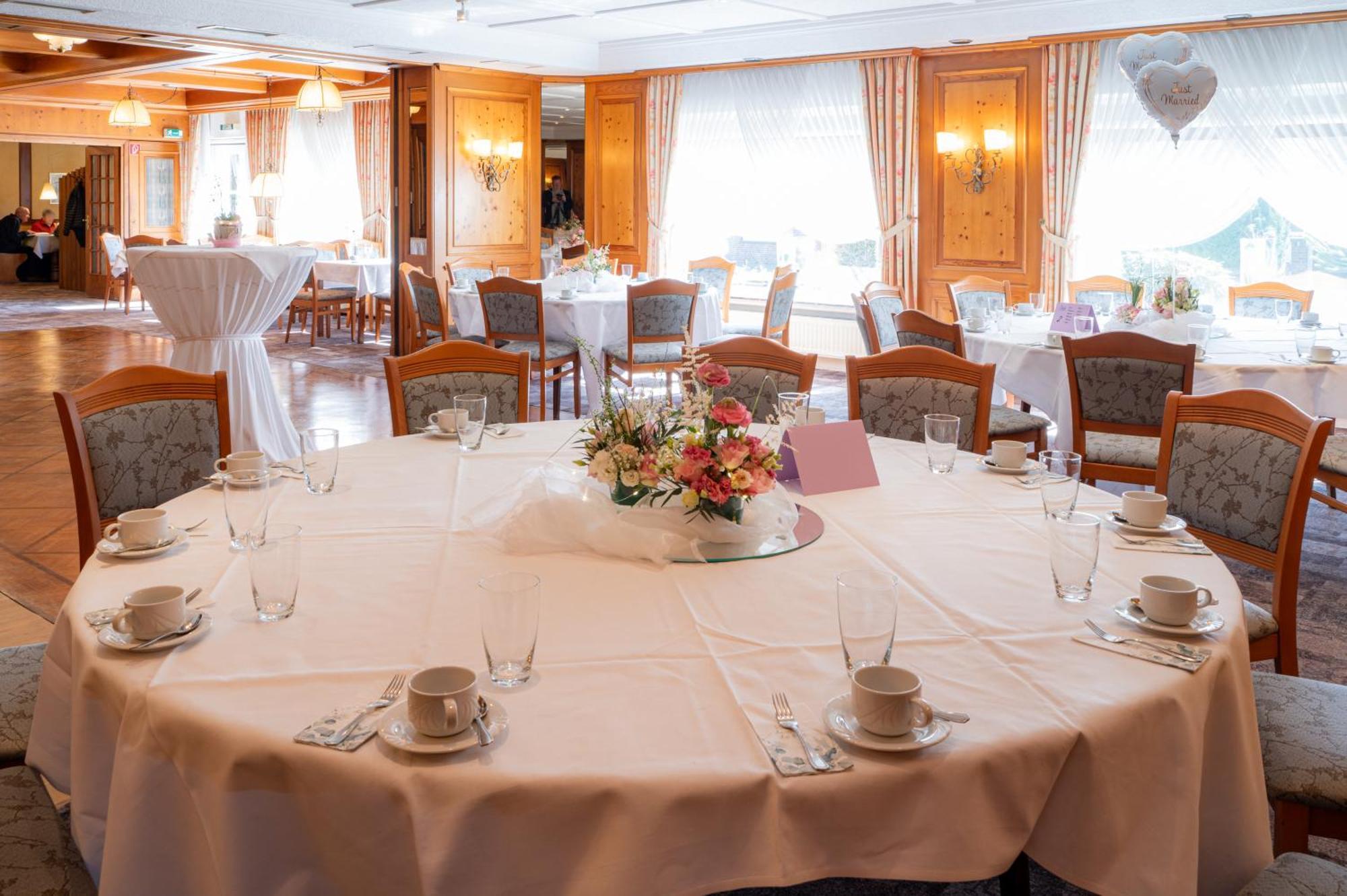 Hotel Zur Post Neubruchhausen Bagian luar foto