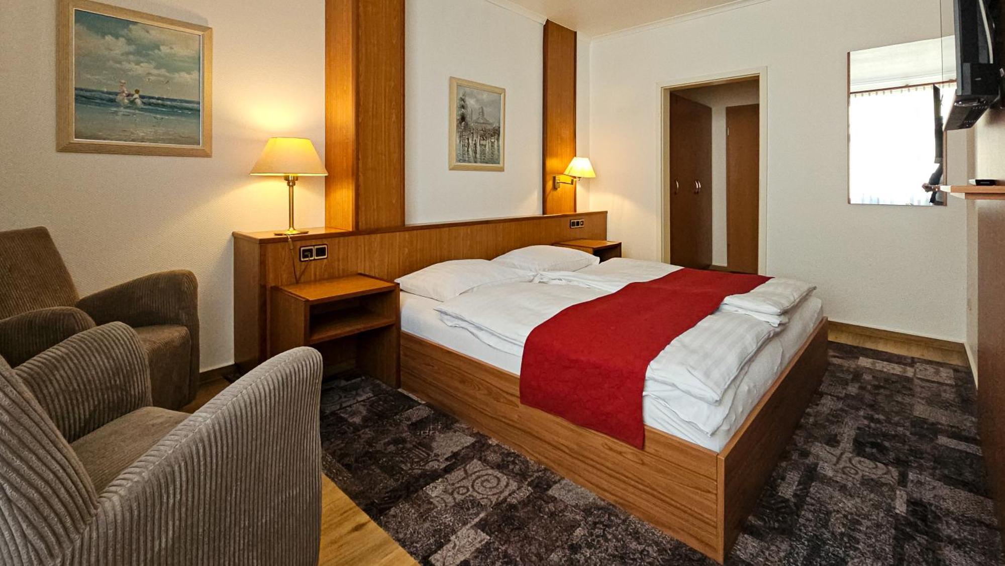 Hotel Zur Post Neubruchhausen Bagian luar foto