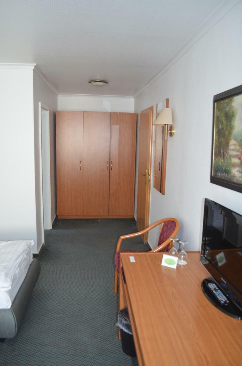Hotel Zur Post Neubruchhausen Bagian luar foto